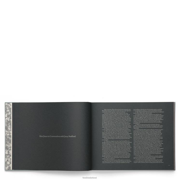 unisex accessoires Fendi 0J62L465 Ingebonden boek met couturecollectie lente/zomer 2021 mode
